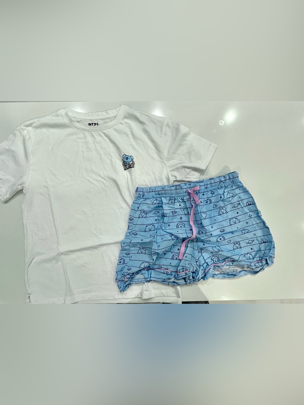 NWOT BT21 Koya Pajama Set